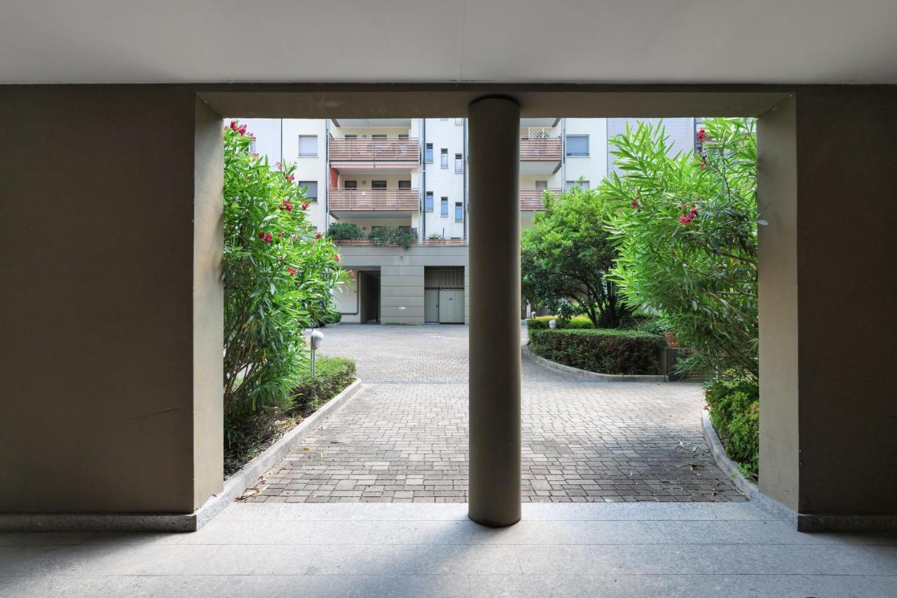 Contempora Apartments - Monolocale Con Terrazza Via F. De Sanctis, 41 Milan Exterior photo